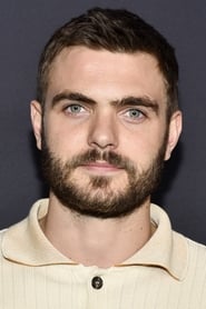 Alex Roe_photo